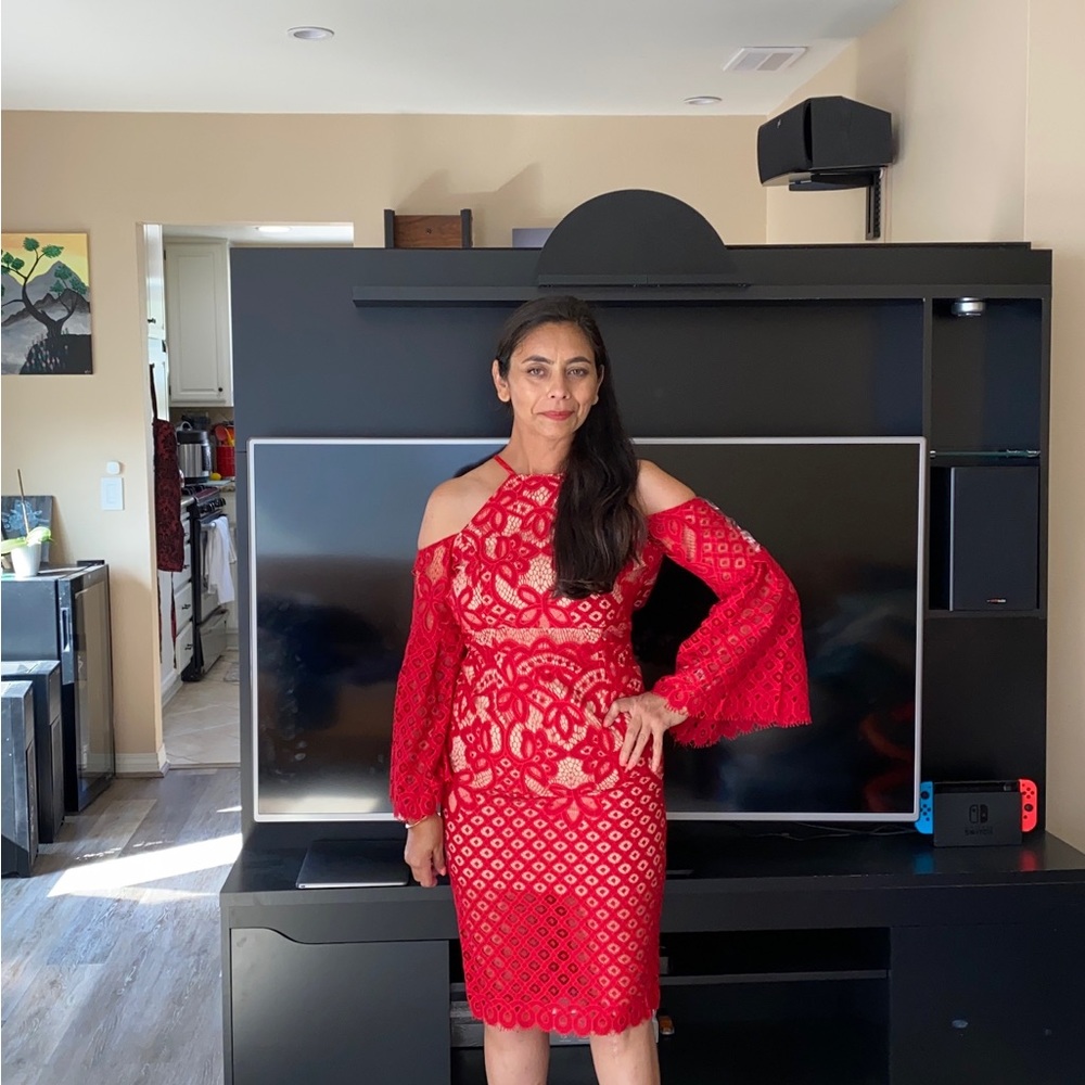 NWT Bardot Mila Lace Midi Dress in Vivid Red